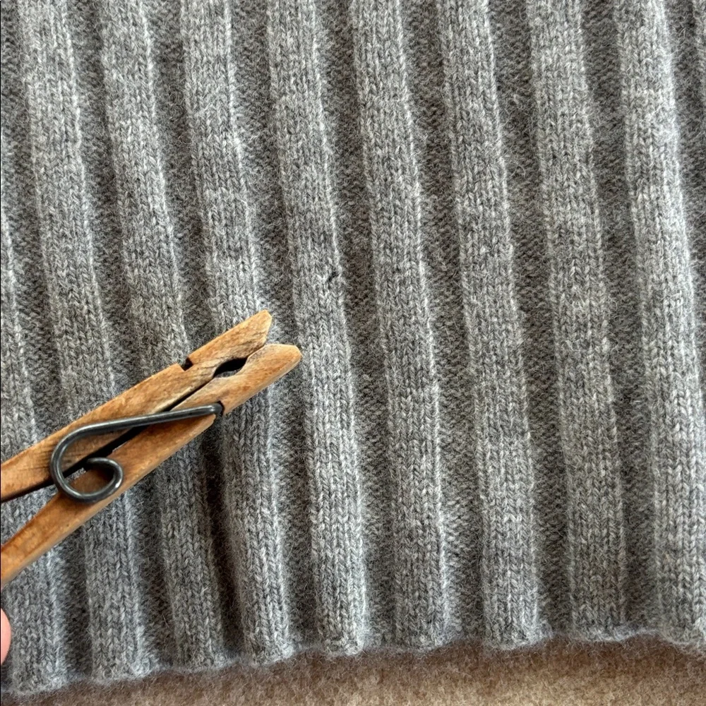 Eileen Fisher Wool and Cashmere Pullover - Picture 6 of 7